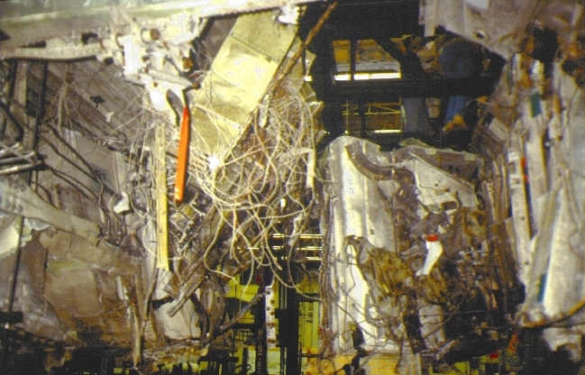 Index of /ntsb/11-27-97/exhibits/jpg-photos